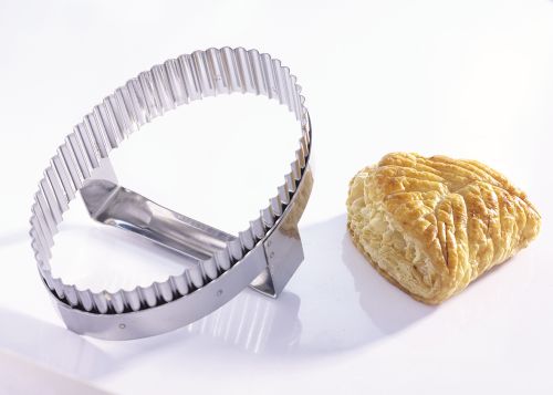 DECOUPOIR CHAUSSON INOX 17CM