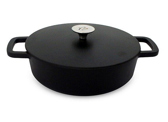 BAUMALU "BLACK DESIGN" ROUND CAST IRON COCOTTE  26CM3.2L LOW