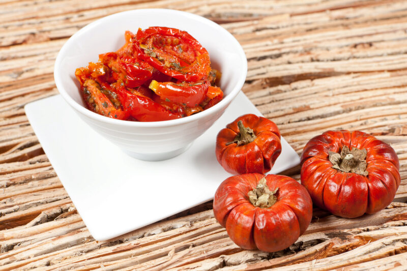 SOET O SON SEMI DRIED TOMATOES IN OIL 1KG