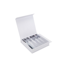 5-RIJIGE PRALINE DOOS "LUXBOX WIT" 16,5X16,5XHT3CM 24ST