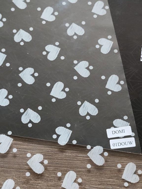 EASY CUTTING DOOS MET TRANSPARANTE PP FILM WITTE HARTJES 60CMX50M