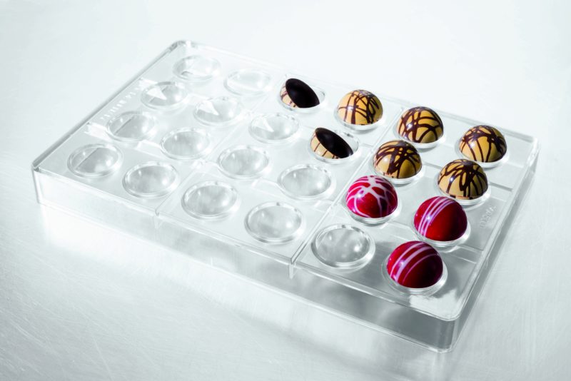 MOULE PRALINES POLYCARB DEMI SPHERE DIAM 2CM