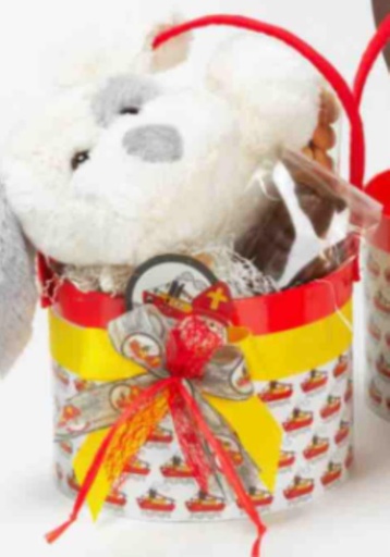 [62230137] SINTERKLAAS RONDE KARTONNEN MAND MET HANDVAT GM