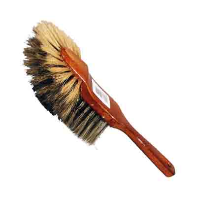 [20020028] HANDKWAST TYPE PURE ZIJDE STOFZAK OP HOUT = STUK