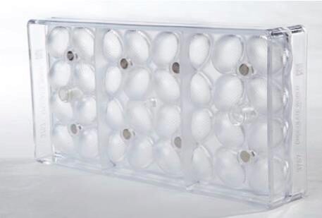 [70410273] MAGNETIC CHOCOLATE MOLD STRIPED EGG CW3757 30X22XHT11MM / 4 X 8 -- 4GR